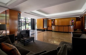 Lobby - Bright 1BR Retreat at Tribeca Park w Pool (New York)