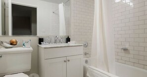 Hair dryer, towels - Modern 1BR Steps from City Hall & Downtown (New York)