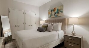 Iron/ironing board, bed sheets - Modern 1BR Steps from City Hall & Downtown (New York)