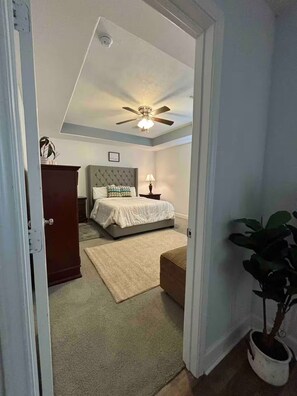 Iron/ironing board, Internet, bed sheets - Perfect 3-bedroom house with AC in peaceful Baytown (Baytown)