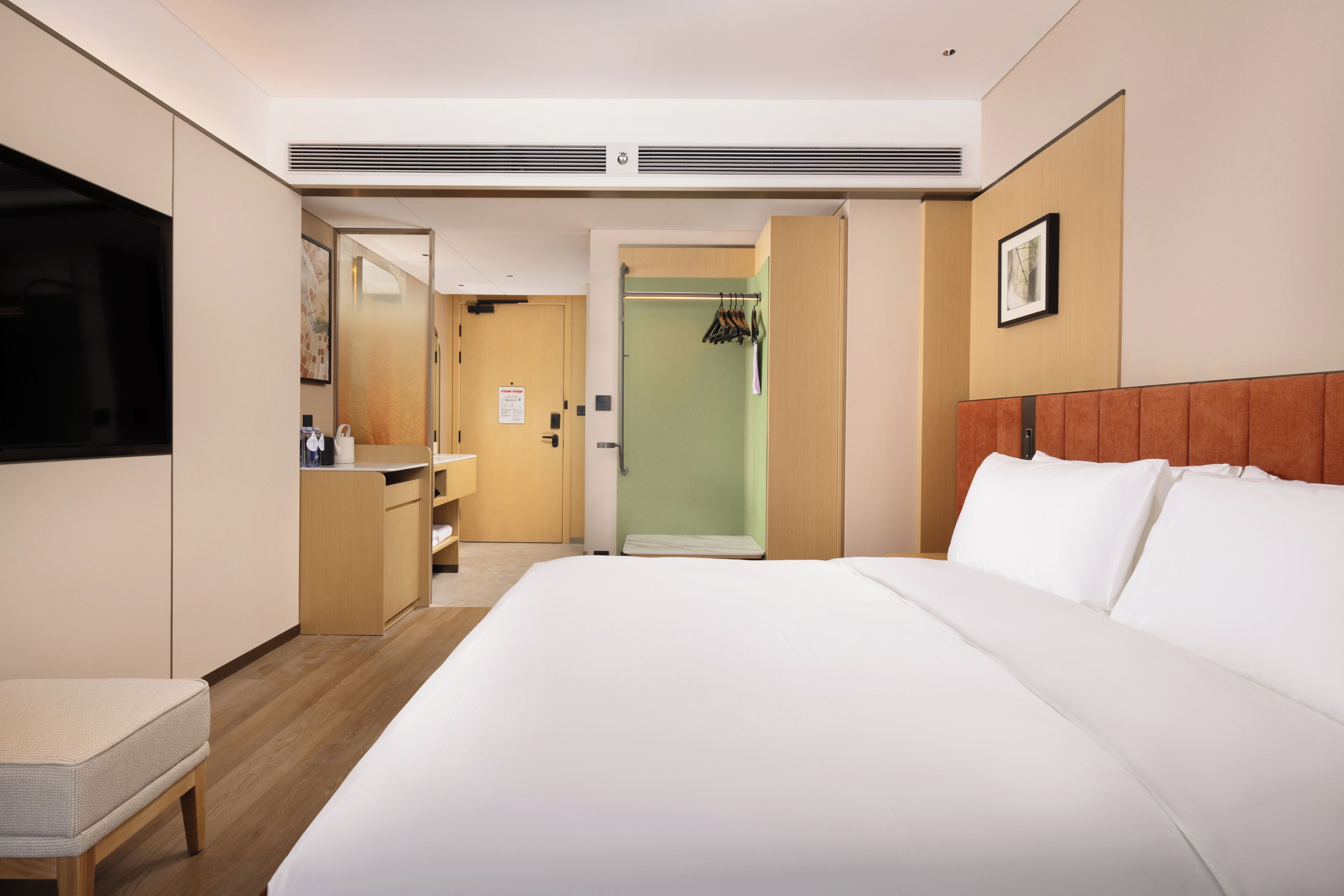 Room, 1 Katil Raja (King)