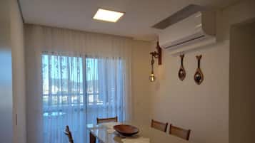 Quầy tiếp tân