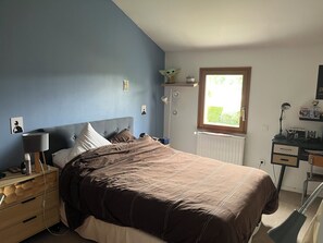 Iron/ironing board, WiFi, bed sheets - Vrbo Property (Soyaux)