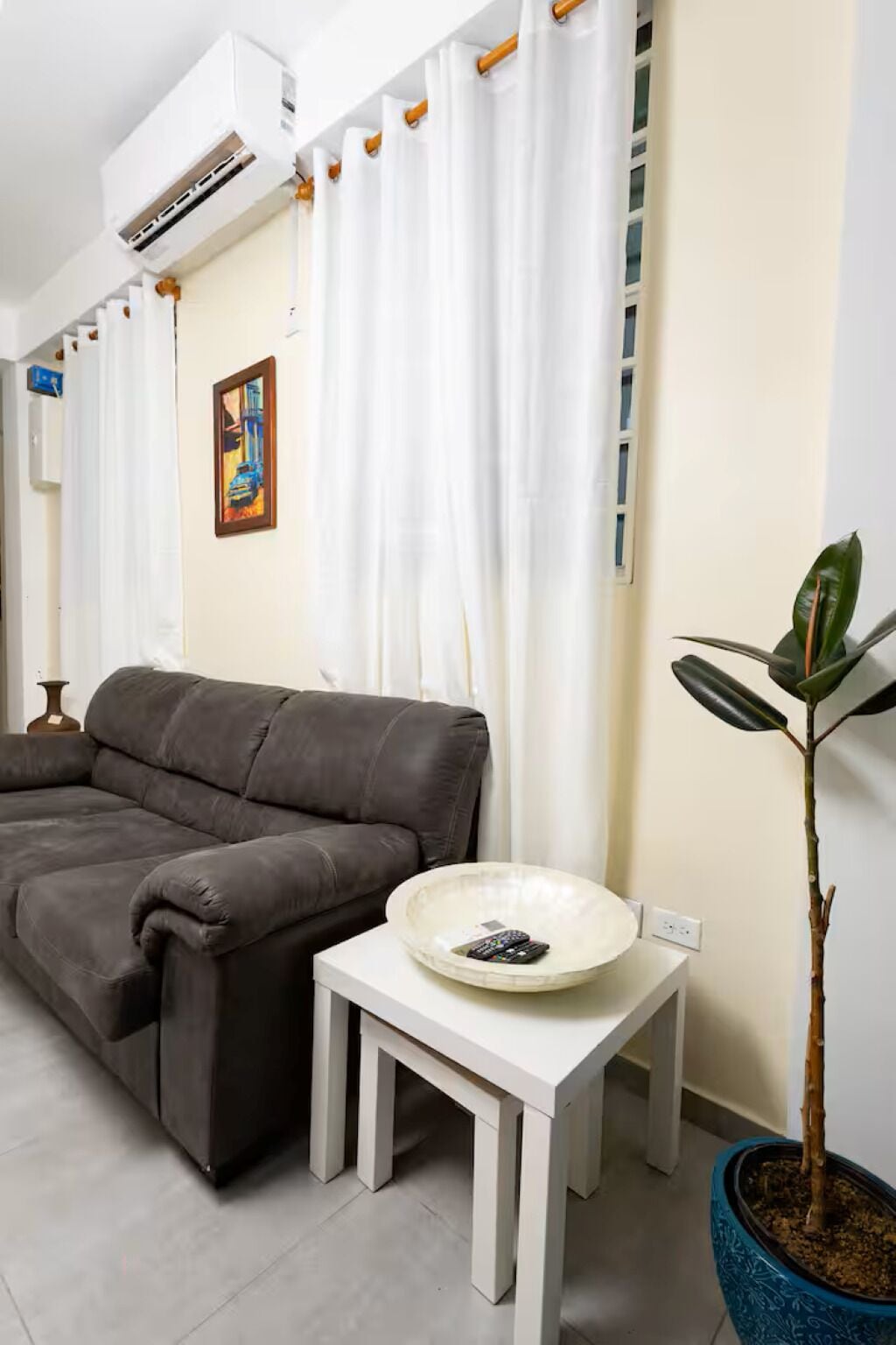 La Soie Chambre - I In The Heart Of Roseau - Dominica