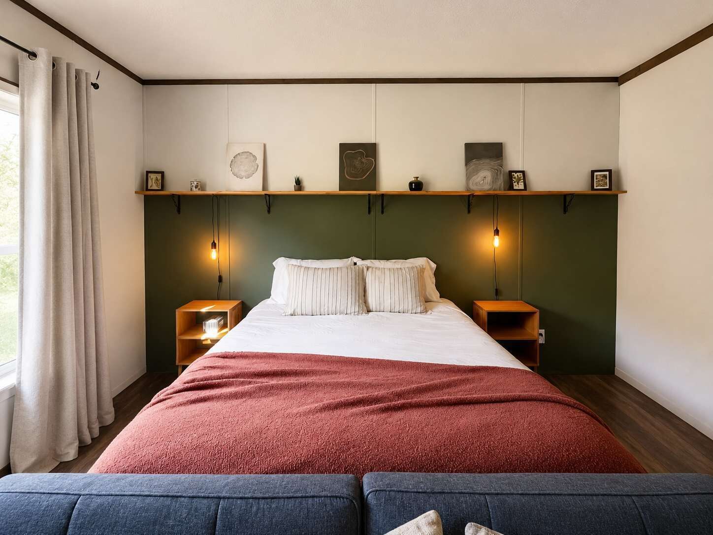 WiFi, bed sheets