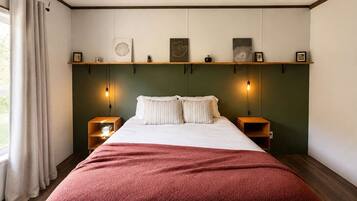 WiFi, bed sheets