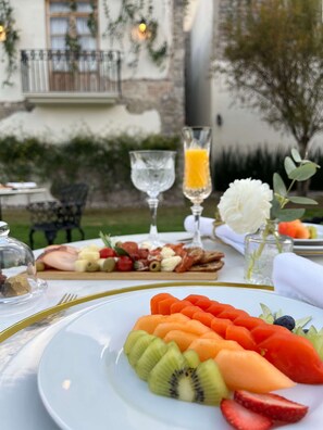 Free daily buffet breakfast  - Casa Huamantla (Huamantla)
