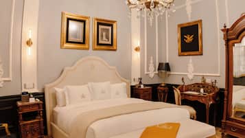 Habitación superior, vista al jardín | Ropa de cama de alta calidad, camas con efecto memoria y minibar