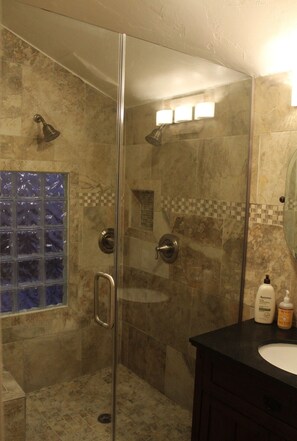 Hair dryer, towels - Escape to quiet pines under star-filled skies (Pine)
