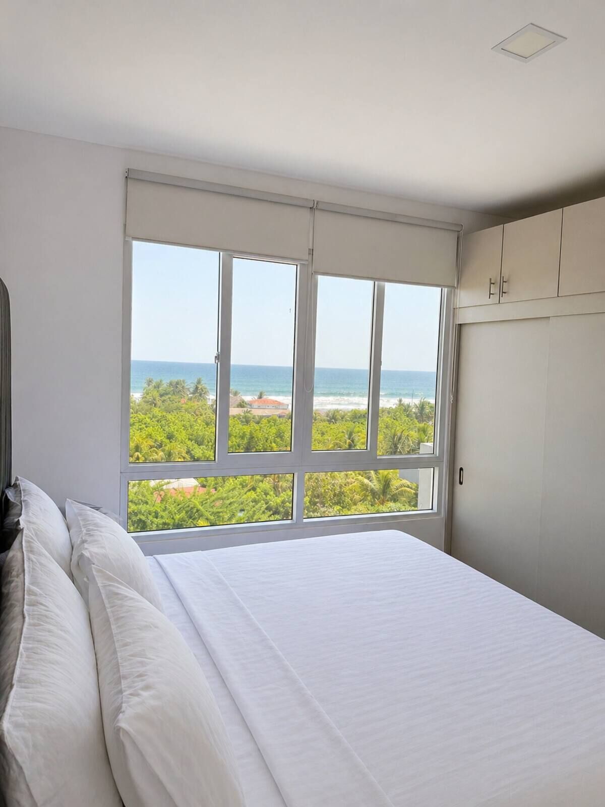 5 habitaciones, escritorio, tabla de planchar con plancha y wifi gratis 