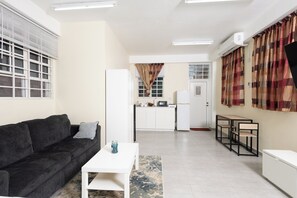 Smart TV - La Soie Chambre - Apartelle II
Central Roseau Apartment (Roseau)