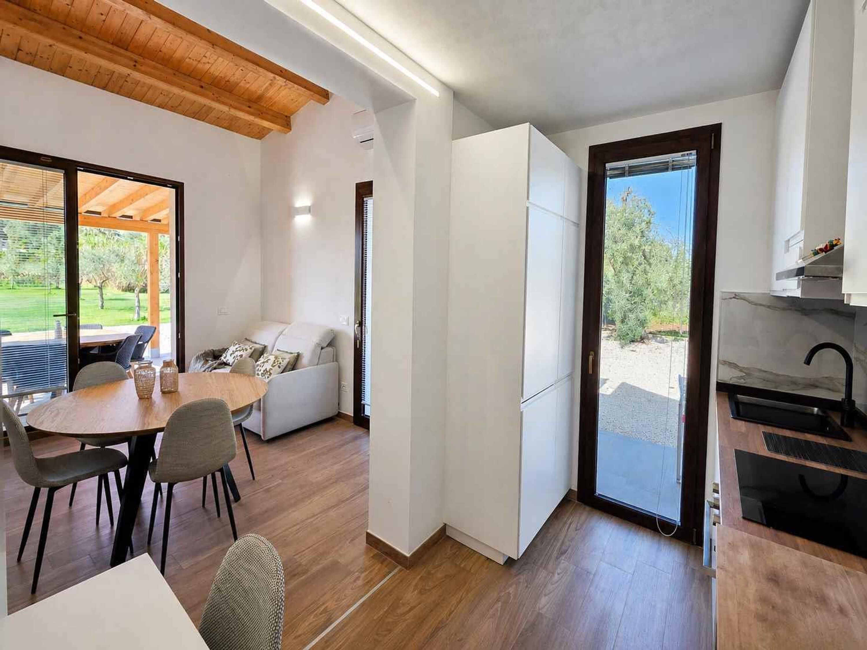 Casa, para fumadores | 4 habitaciones 