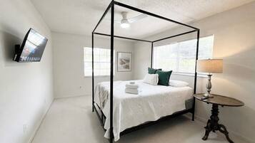 3 bedrooms, iron/ironing board, free WiFi, bed sheets