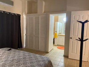 3 bedrooms, iron/ironing board, WiFi, bed sheets - Casa Mariposas Ixtapa Pet Friendly Eco-Villa with Unlimited A/C and Solar Energy (Ixtapa Zihuatanejo)