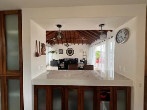Dining - Casa Mariposas Ixtapa Pet Friendly Eco-Villa with Unlimited A/C and Solar Energy (Ixtapa Zihuatanejo)