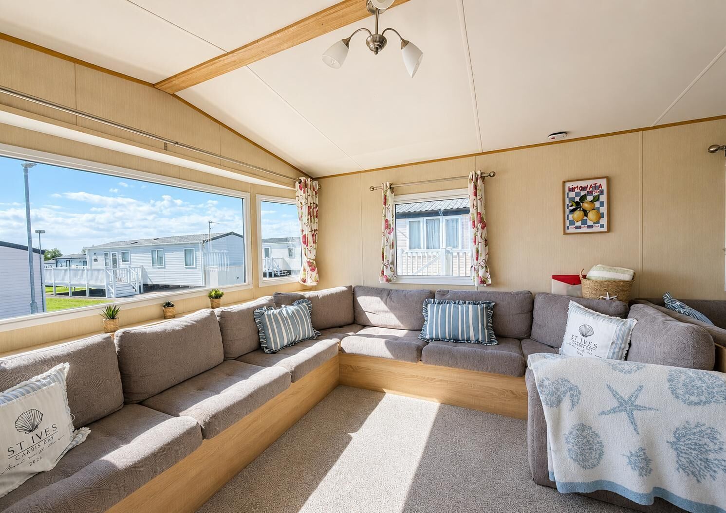 8 Berth Caravan By The Sandy Beach Of Hunstanton In Norfolk Ref 23080s - Hunstanton