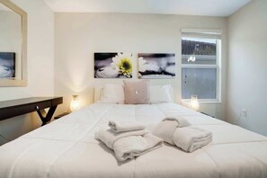 Bügeleisen/Bügelbrett, Reisekinderbett, WLAN, Bettwäsche