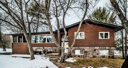 Stunning spacious cottage in Georgian Bay
