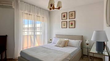 2 slaapkamers, een strijkplank/strijkijzer, wifi, beddengoed