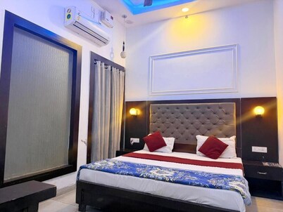 The Miraj Hotel