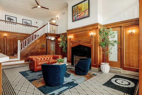Eugene Hotel
