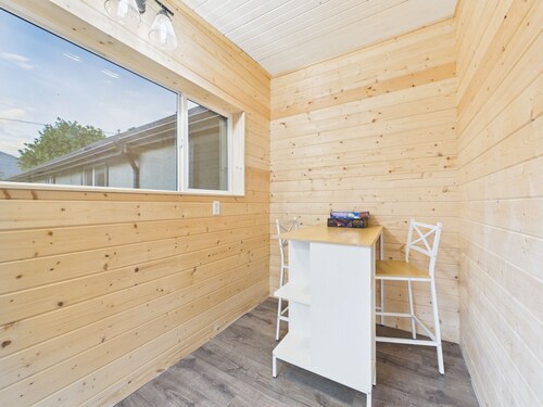 Mountain View Cabin -  2-bedroom cabin with game room, downtown Packwood