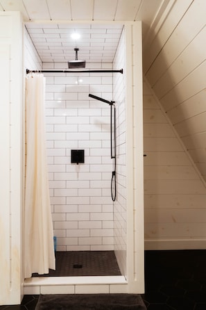 Hair dryer - The Lodge, Algonquin Woods (Perry)
