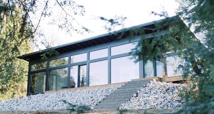Bellevue Cottage, ON