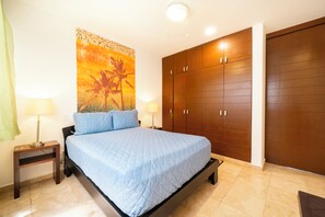 Standard Condo, Balcony, City View - 2 Br condo with Rooftop Pool - Doca 303 (Playa del Carmen)