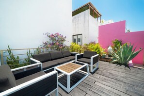 Terrace/patio - 2 Br condo with Rooftop Pool - Doca 303 (Playa del Carmen)
