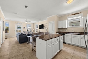 Kitchen/Dining - Entire Home: Quiet West End - Dazed by the Beach (Laguna Beach)
