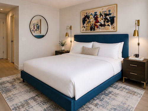 Global Luxury Suites at Georgetown