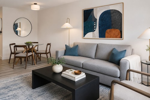 Global Luxury Suites at Georgetown