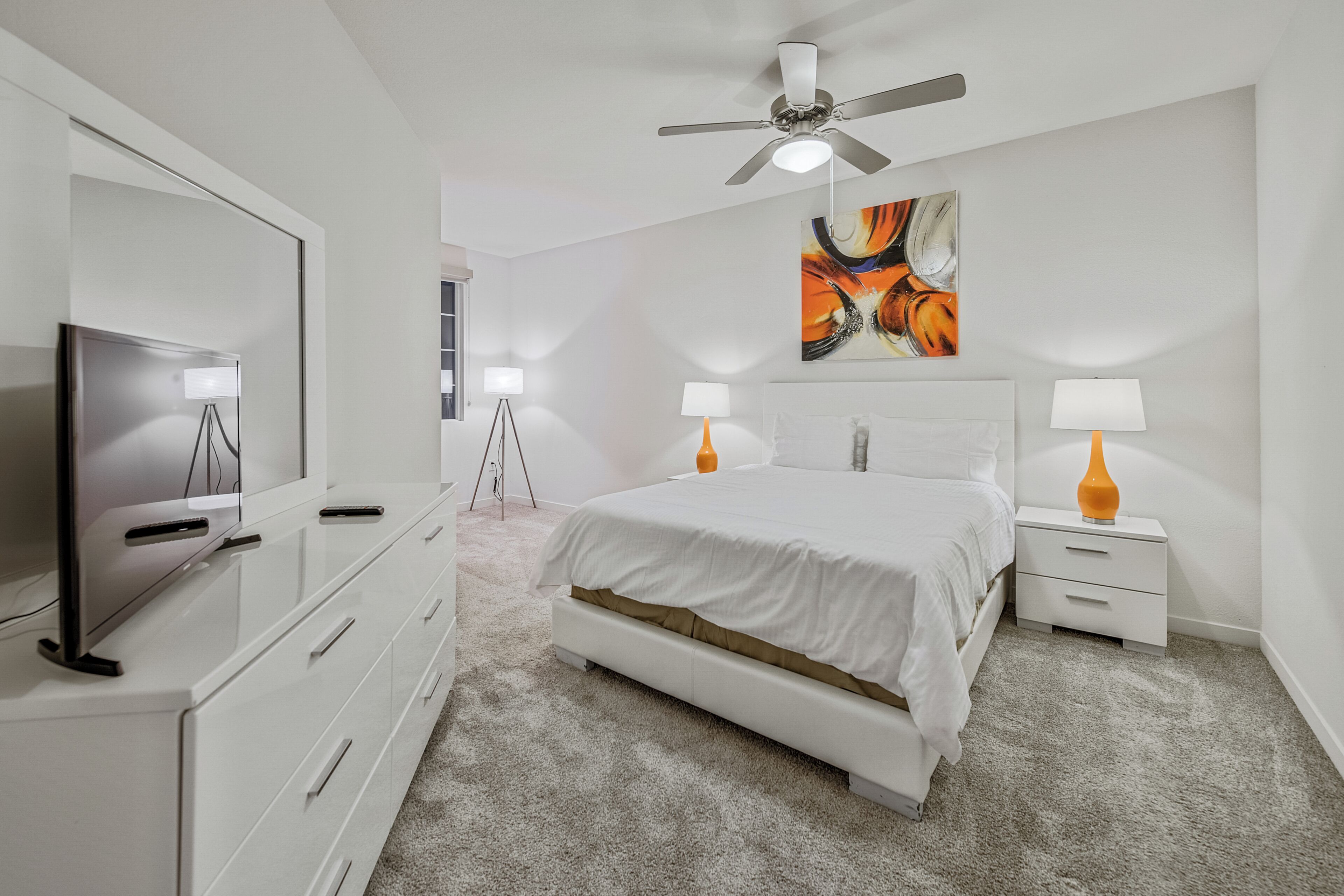 Standard Apartment, 2 Bedrooms | Bathroom | Combined shower/tub, towels, soap, shampoo