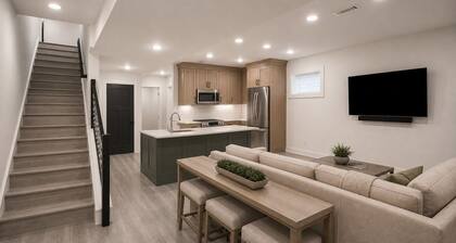Steps to ND Stadium | Luxury 6BR/5BA | Sleeps 13