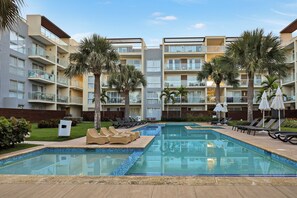 Pool - Lujoso Apartamento de 2Hab a solo 5 Minutos de la Playa Dominicus Bayahibe (Dominicus)