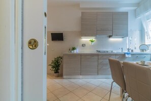 Private kitchen - Vatican St. Peter Apartment (Roma)