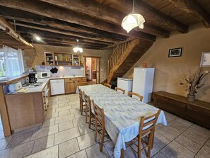 Dishwasher - Vrbo Property (LUSIGNAN)