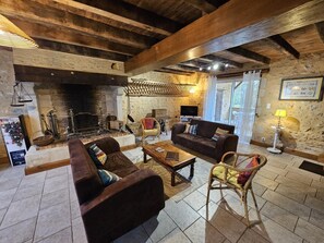 Living area - Vrbo Property (LUSIGNAN)