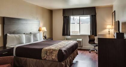 Comfort Inn & Suites Post Falls - Coeur Dalene West