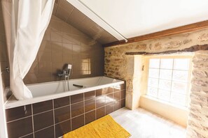 Bathroom - Le Gite du Puits - MONTAMISE (MONTAMISE)