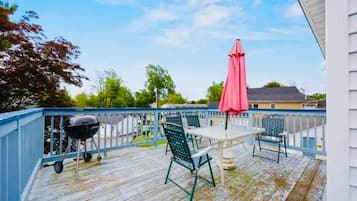Svit - balkong - utsikt mot poolen | Restaurang utomhus