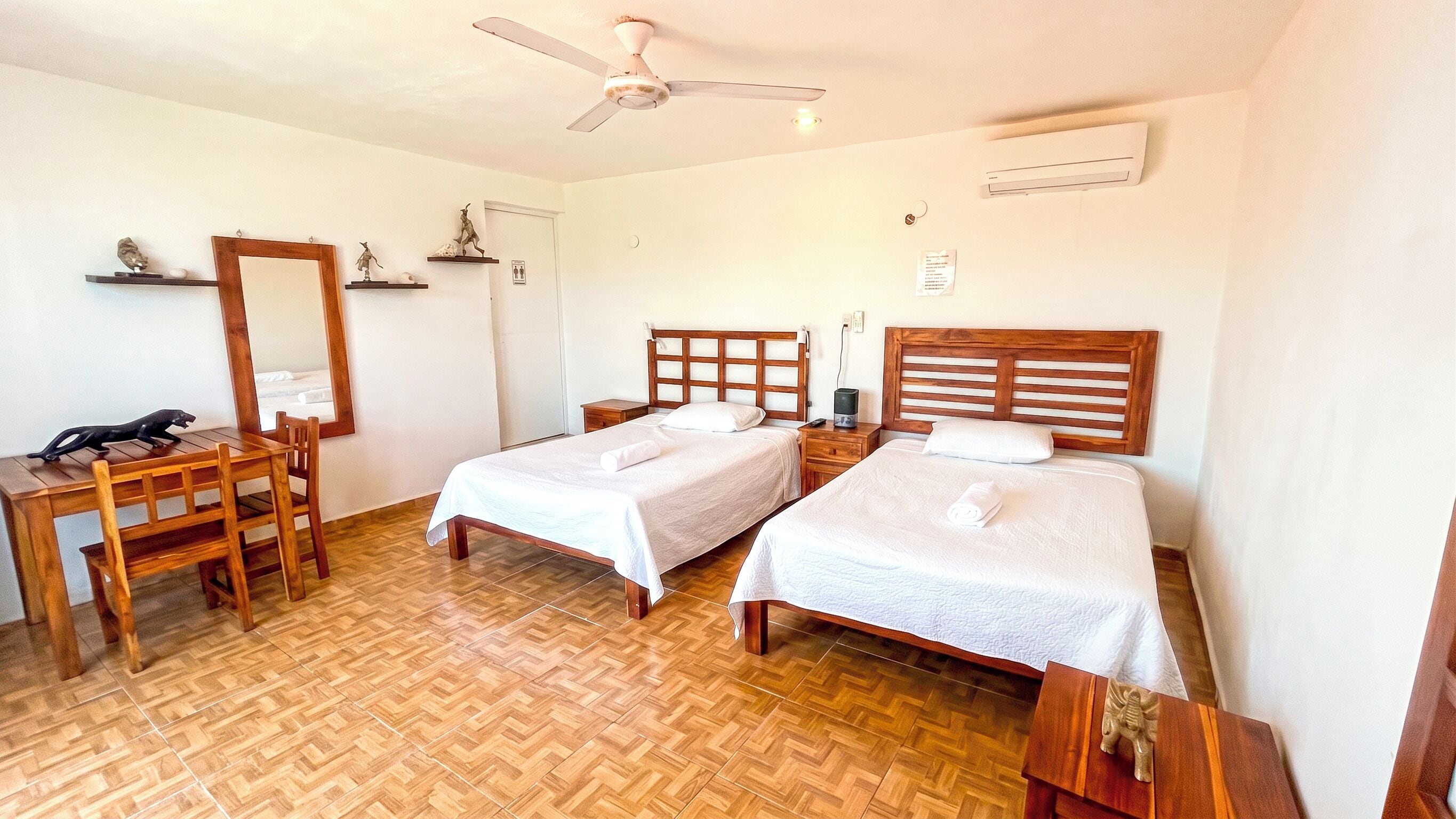 Chambre classique avec lits jumeaux | Accès au Wi-Fi (inclus)