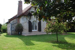 Exterior - Vrbo Property (BONNES)