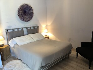 Room - Le Clos Constance - SAINT-MARTIN-LA-PALLU (ETABLES) (SAINT-MARTIN-LA-PALLU (ETABLES))