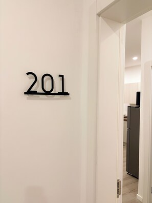 Interior - City View King Suite - Walk to Beach - Downtown Oranjestad - Casa Amarilla 201 (Oranjestad)