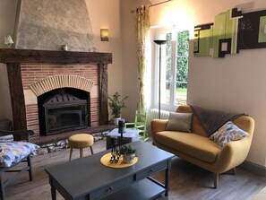 Living area - La Malinerie - ASLONNES (ASLONNES)