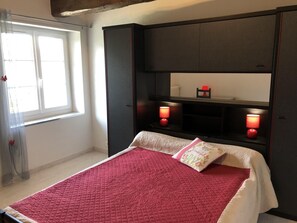 Room - Vrbo Property (ASLONNES)