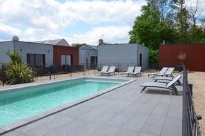 Pool - Le Gite de l'Olivier (MONTAMISE)