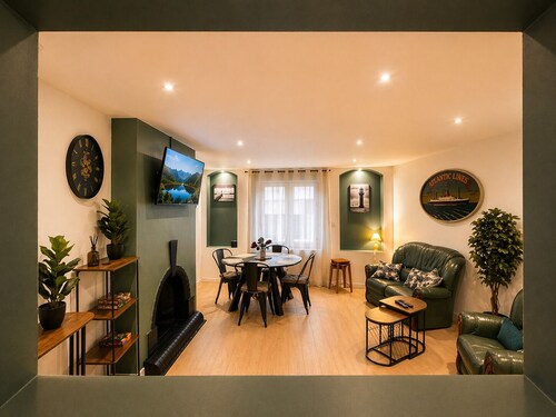Triplex 3 bdrms - 6 people - Center & old town - Renovated - Spacious & bright